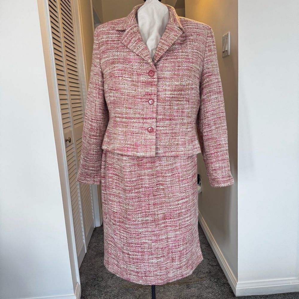 Bill Blass Pink and Cream Tweed Skirt Suit 14